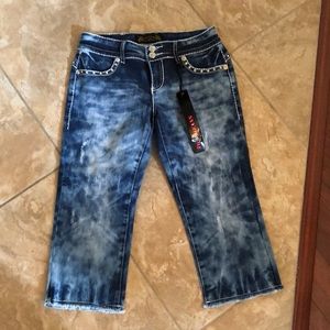 New Virgin Only Capris six 28